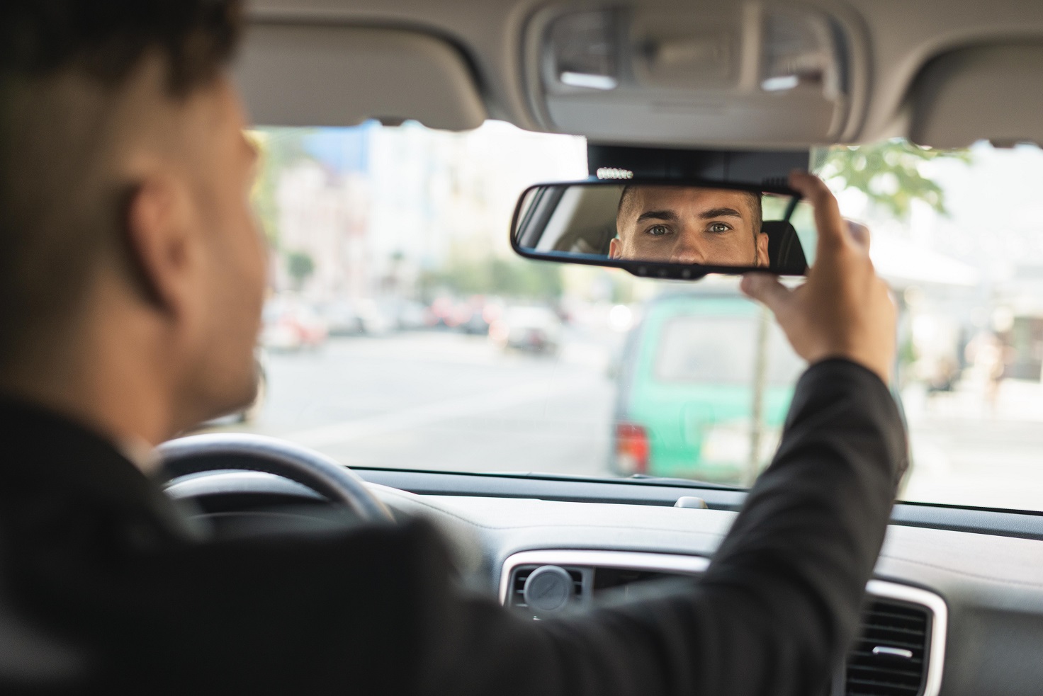 Comment devenir un conducteur VTC prospère : Solutions et stratégies gagnantes