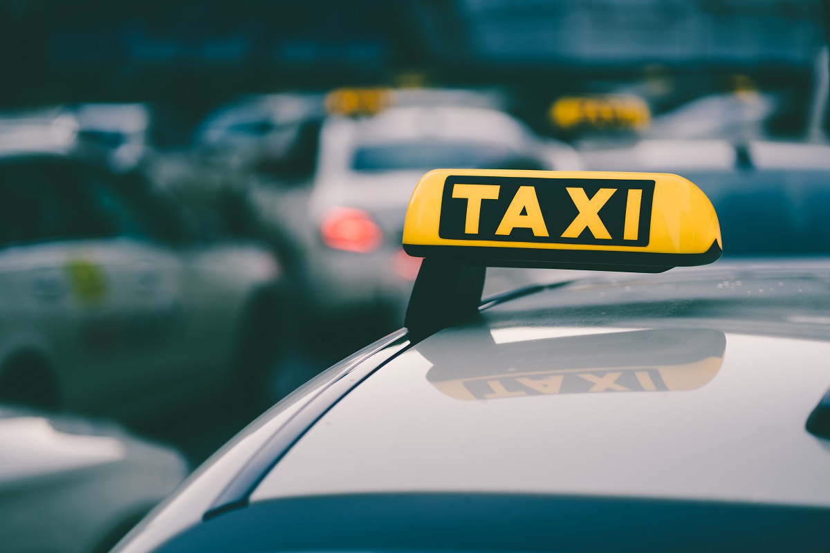 VTC vs TAXI : Comparaison Entre le Métier de Chauffeur de Taxi et de Conducteur VTC
