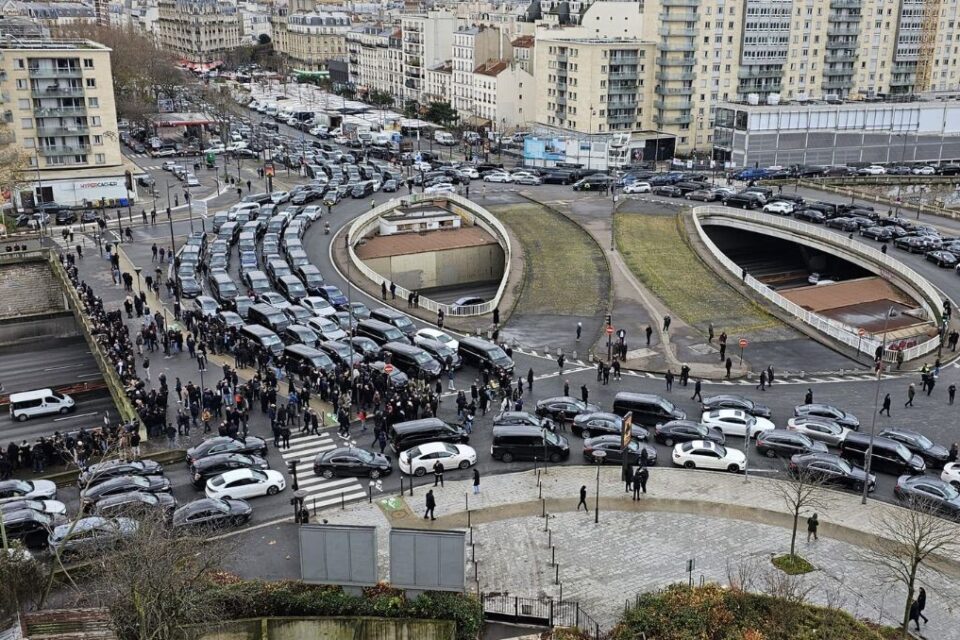 Chauffeurs VTC Parisiens tensions et opportunités